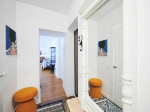 Апартаменты ДзенХоум Символ 8