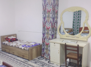 Raxat Guest House