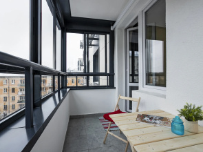 Great view 2-rooms Apartment 2 Min Walk to Raykin Plaza 2