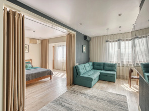 Апартаменты 36. Самый центр. Вид на город и горы. Идеально для командированных и туристов.