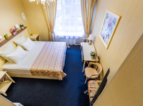 Меблированные комнаты Блюз на Невском