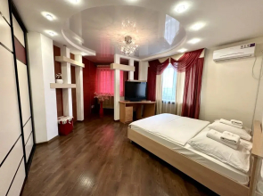 780 Flets-Layn Na Ulitse Krasnoarmeyskaya 100 Apartment