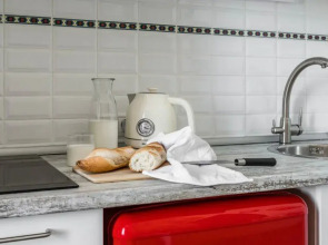 Апартаменты Семейные на 3-х гостей у метро Окружная