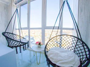 Апартаменты с качелями на 9 этаже