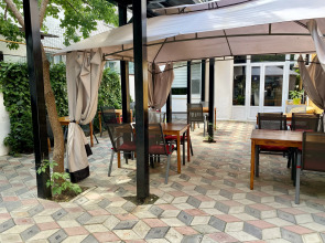 Гостевой дом Green Wall