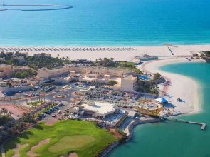 Курортный отель Sofitel Al Hamra Beach Resort