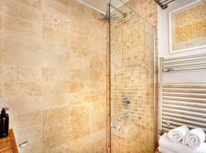 Апартаменты Steps to Galata Tower