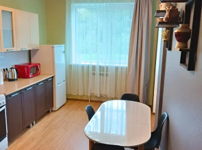 Апартаменты Двухкомнатные на втором этаже с балконом