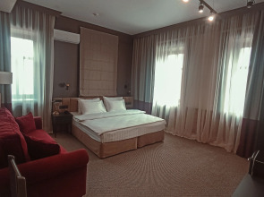 Отель Gizzat Plaza