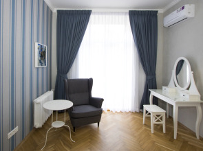 Апартаменты Маркса 50