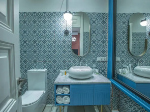 Heritage Hotel and Suites (by Travel Agency)