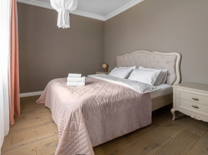 Апартаменты 3-комнатные HomeApart пр-т Независимости, 42