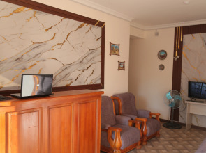 Отель Ideal Best Tour