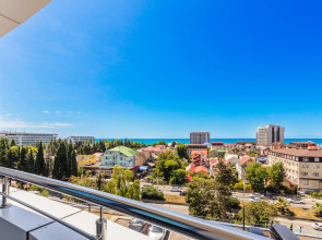 Квартира с Видом на Море с Отдельной Спальней