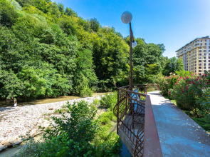 Просторная стильная квартира с видом на горы. Кватро 43