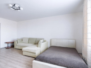 Квартира Октябрьская 221