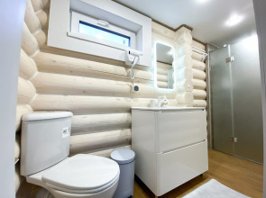 Частный дом  Три Избы