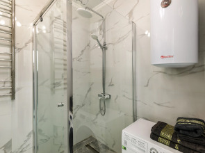 Двухкомнатные апартаменты LUX  с видом на ДОН №7