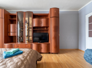 Апартаменты на Комендантском проспекте 11