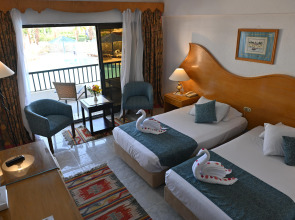 Turquoise Beach Hotel