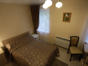 Отель Астра