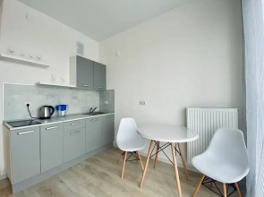 Апартаменты на Фармана Салманова 1