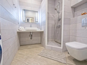 Апартаменты с Балконом Elite Apartments