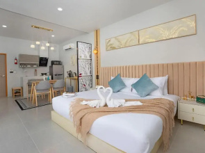 Best Time Pool Suites Hotel