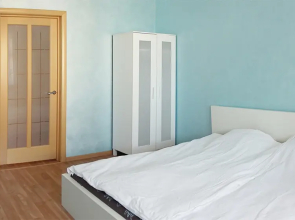 Prostornaya V Tsentre U Zaliva S Vidom Na Gorod Flat