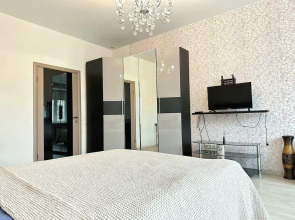 Квартира Трехкомнатная в центре на Орджоникидзе рядом с Набережной