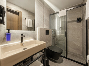 Отель Mira Inn Lara