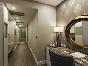 Отель Karmir Resort  & SPA