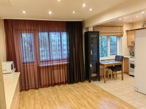 Квартира на Ленинградской 10