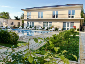 Отель «FAMILY RESORT BAMBORA»