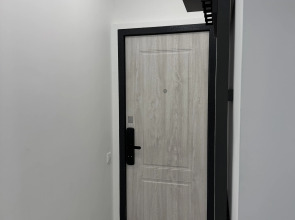 Квартира Стильная у метро Akadem