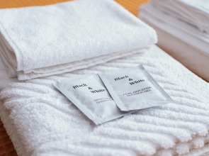 Апартаменты с Видом на Город и Парк в Спальном Районе