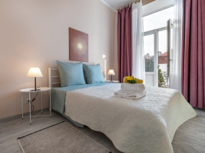 Atmosfernaya Kvartira S Kaminom Flat