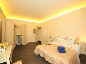 Апартаменты Просторные Апартаменты Рядом с Сенной Площадью