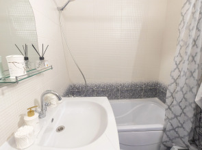 Квартира Двухкомнатная на Губина