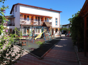 Leto Guest House