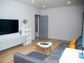 Квартира Уютная с новым ремонтом со всеми удобствами и уважением Курчатова 13