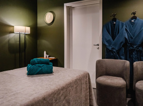 Отель Mercure Hotel and Residences Saint Petersburg