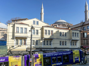 Elasophia Hotel