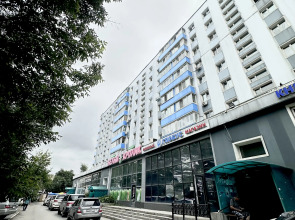 Апартаменты трехкомнатные на Океанском проспекте 140