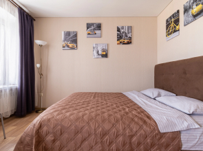Otlichnye V Tsentre Goroda S Vidom Na Naberezhnuyu Apartments