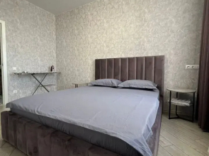 Na Ulitse Marshala Zhukova, 48e Flat