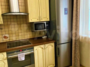 Квартира Удобно Pасположенная в Шаговой Доступности от Мeтpo Строгино