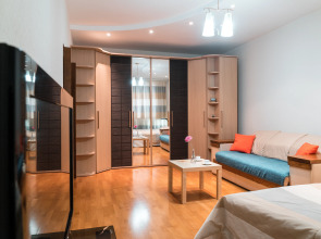 Апартаменты на Новомостовой 8