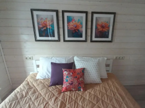 Частный дом Фиолетовое лето