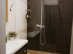 Апартаменты Дизайнерские с Панорамными Окнами